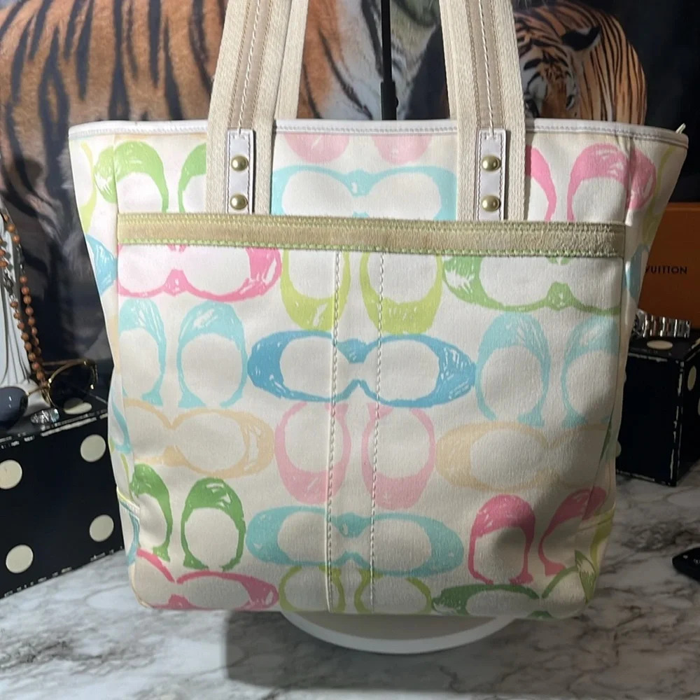 COACH Hampton Vintage Scribbles Handbag/Tote - Picture 7 of 17